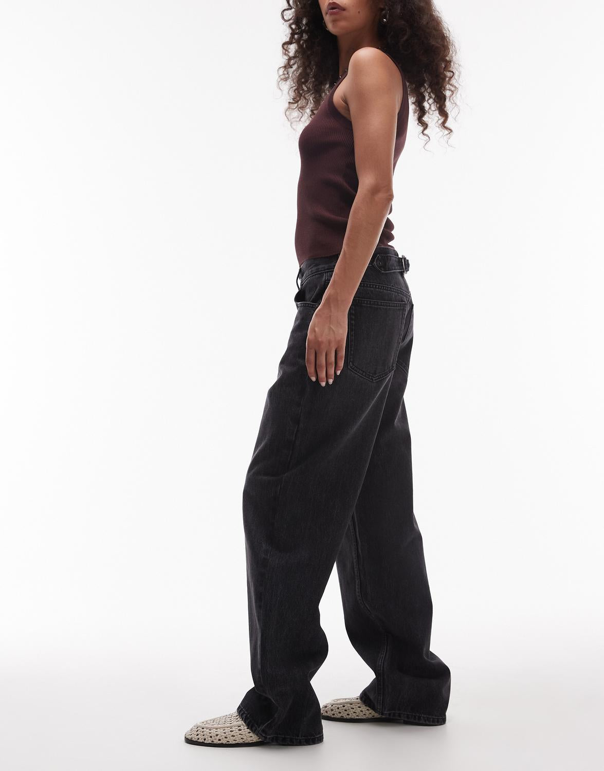 model_shot-front
